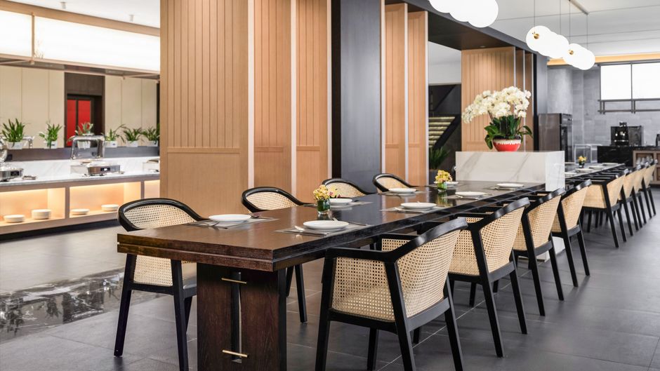 Holiday Inn Orchid Town Restaurant