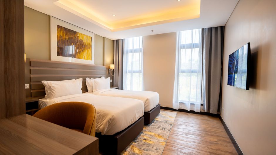 Trademark Suites at Enaki Town Room