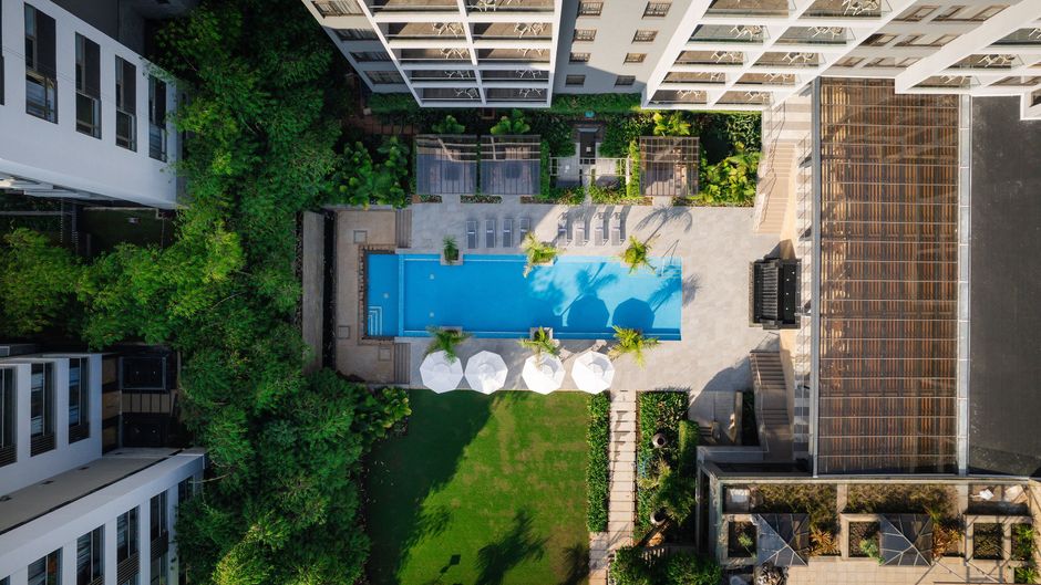 Trademark Suites at Enaki Town Exterior