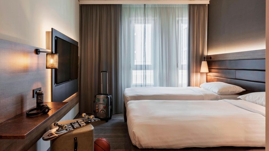 Moxy Frankfurt East Room