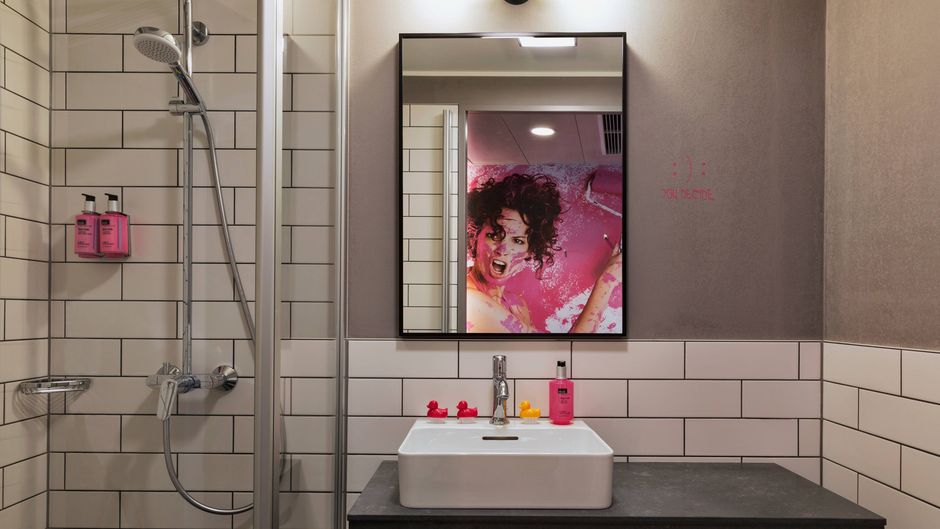 Moxy Frankfurt East Room