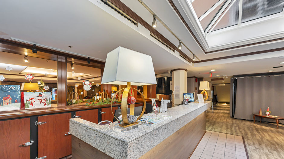 Bedford Regency Hotel Lobby