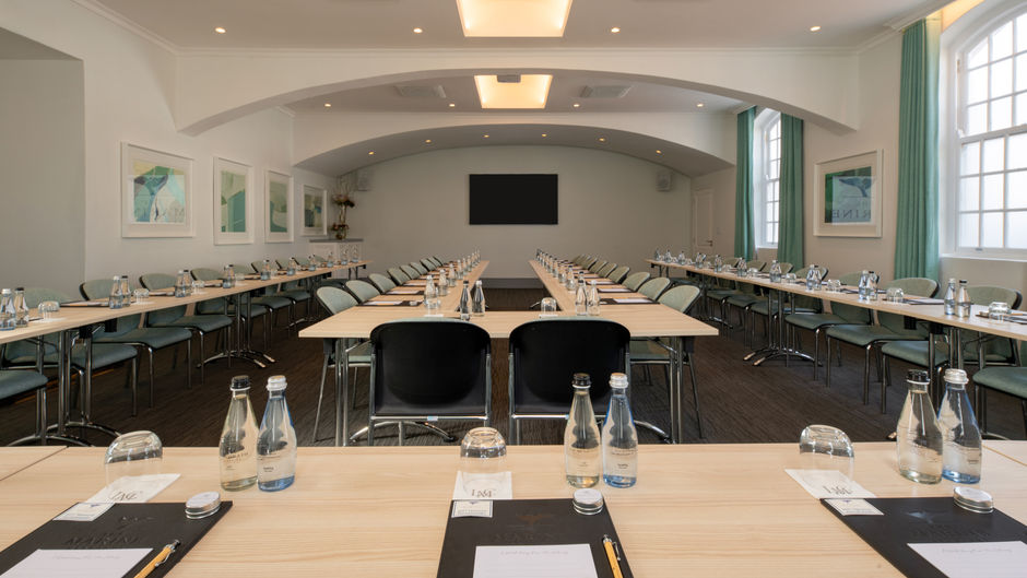 The Marine Hotel Meeting