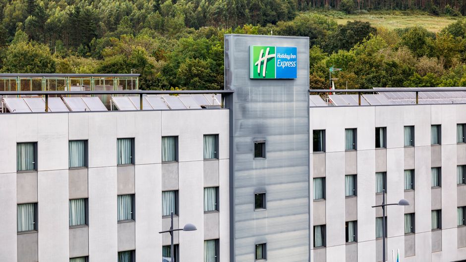 Holiday Inn Express Bilbao Exterior