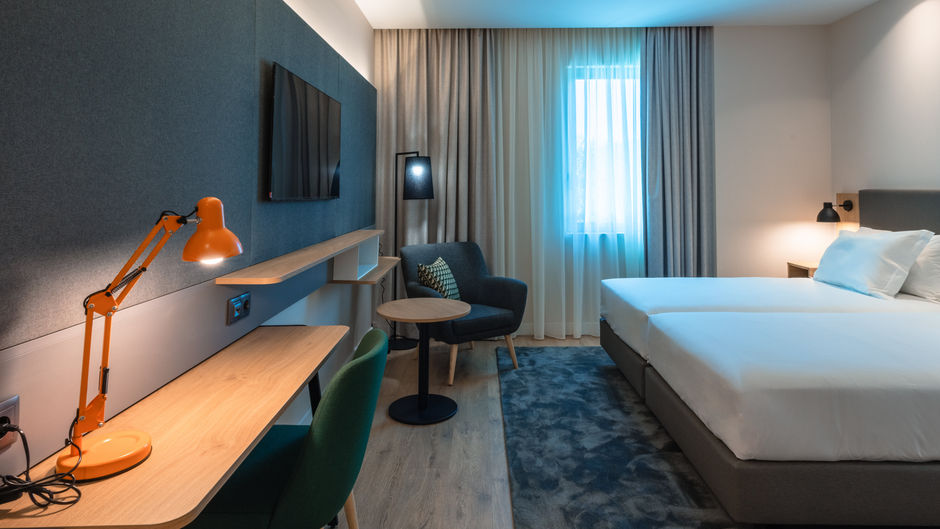 Holiday Inn Braga Room