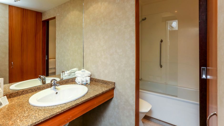 Plymouth International Room
