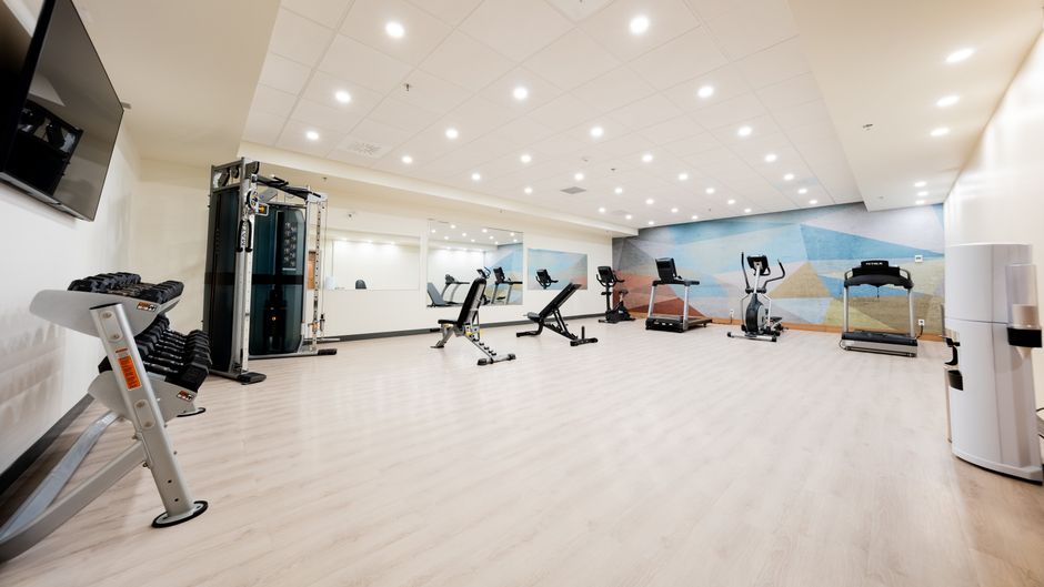 Holiday Inn Expr & Stes Trois-Rivieres W Health Club
