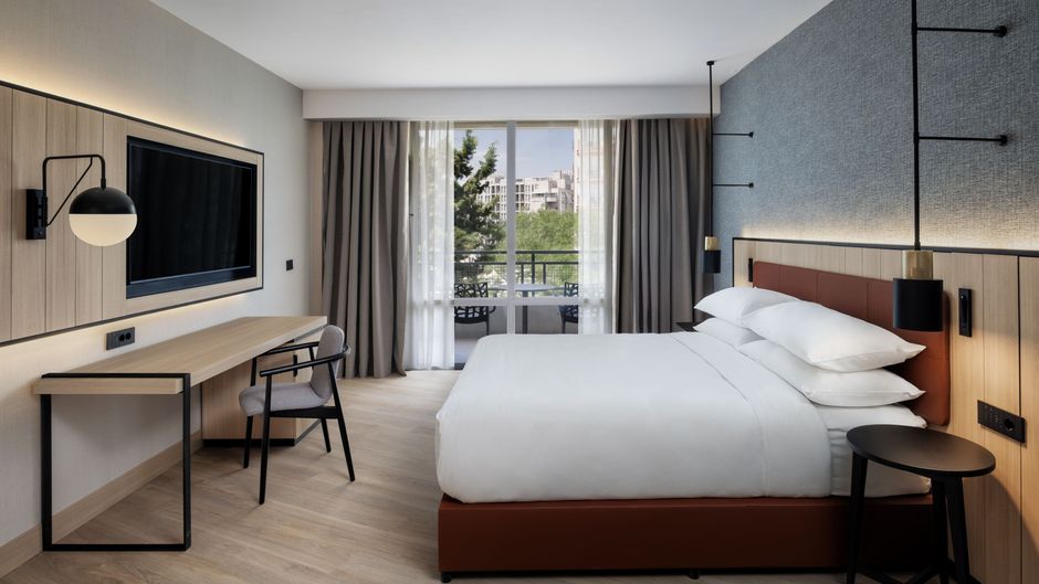Four Points Sunny Beach Suite