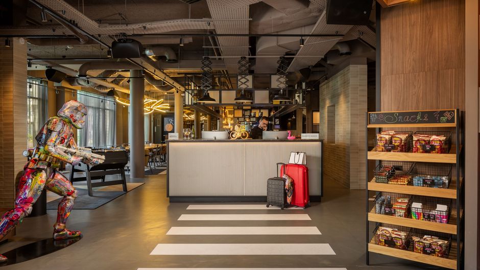 Moxy Paris Clamart Lobby