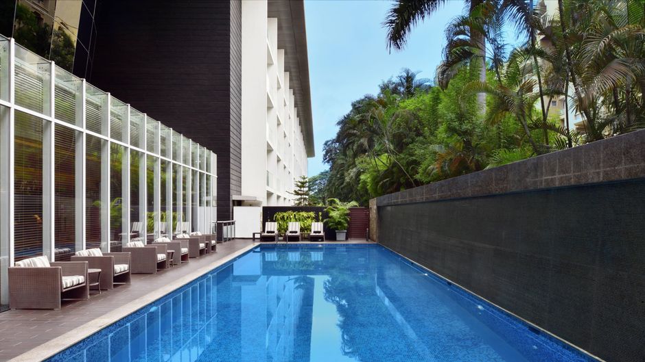 Marriott Suites Pune Pool