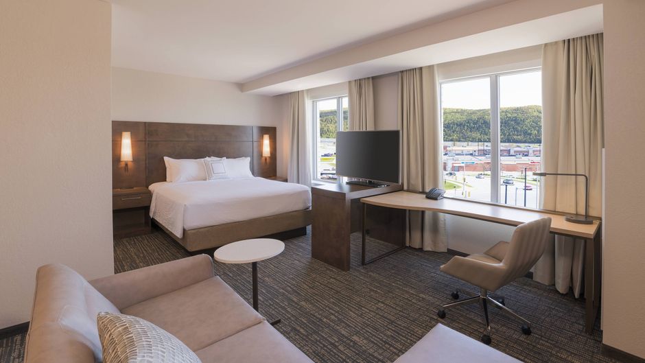 Residence Inn by Marriott Dartmouth Suite