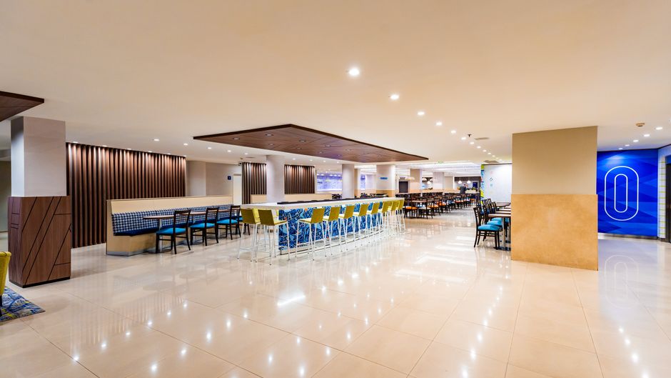 Holiday Inn Express Rosario Lobby