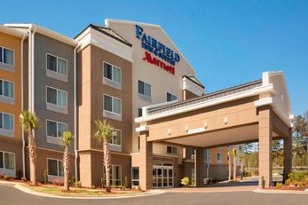 Fairfield Inn & Suites Columbia NE