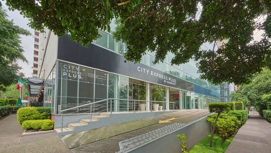 City Express Plus by Marriott Exterior