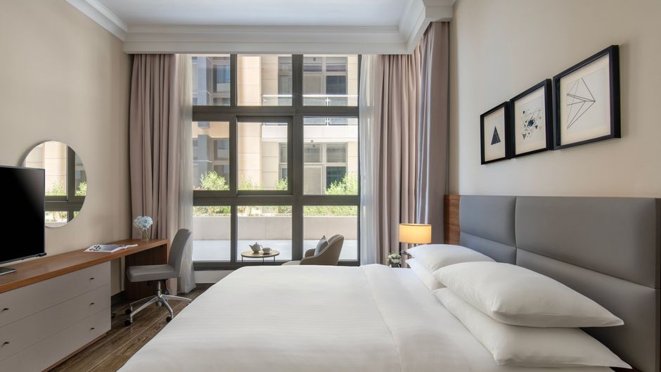 Marriott Exec Apts City Walk Suite