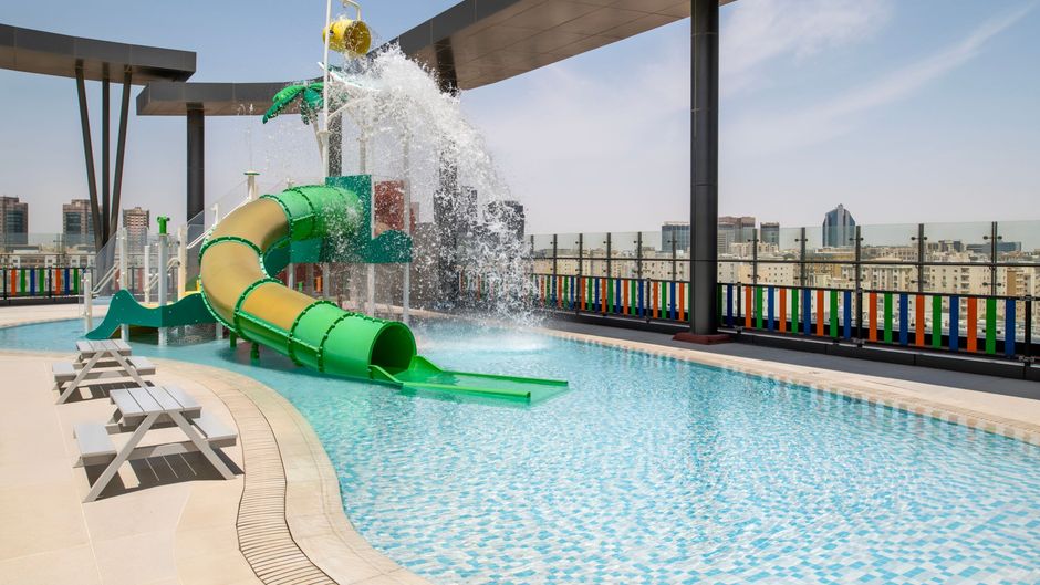 Marriott Exec Apts City Walk Pool