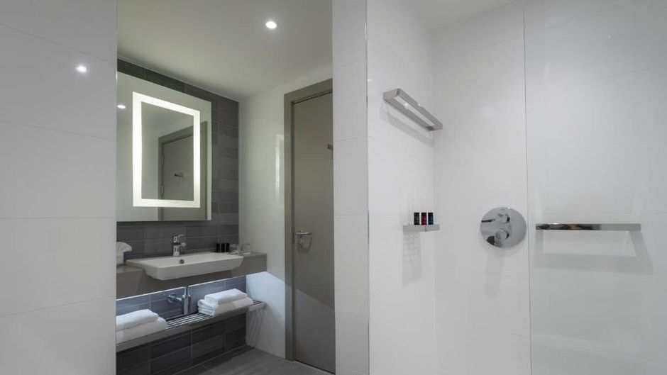 Clayton Hotel Charlemont Room