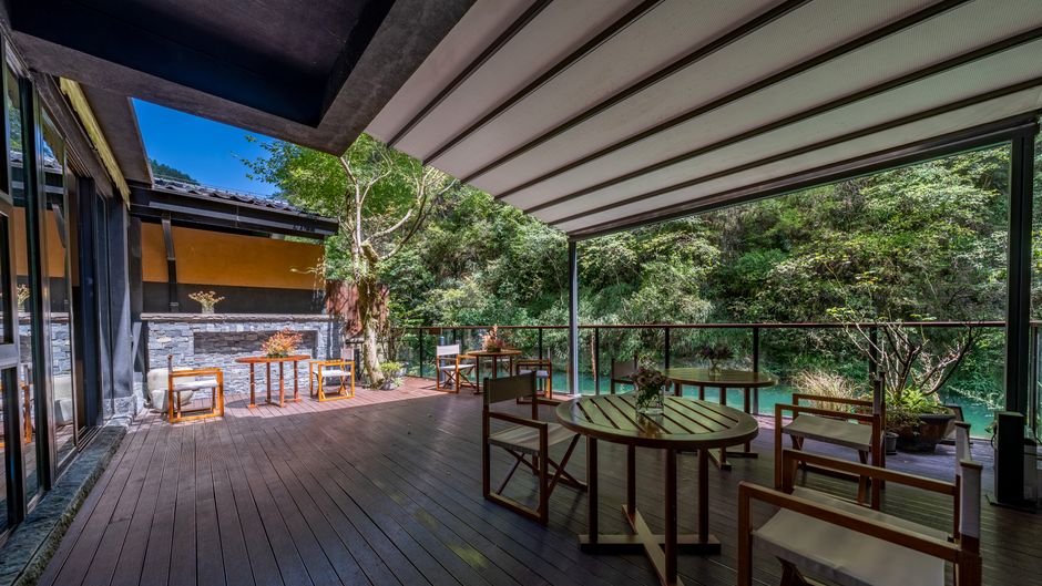 Pushine Jinfoshan Resort Hotel Restaurant