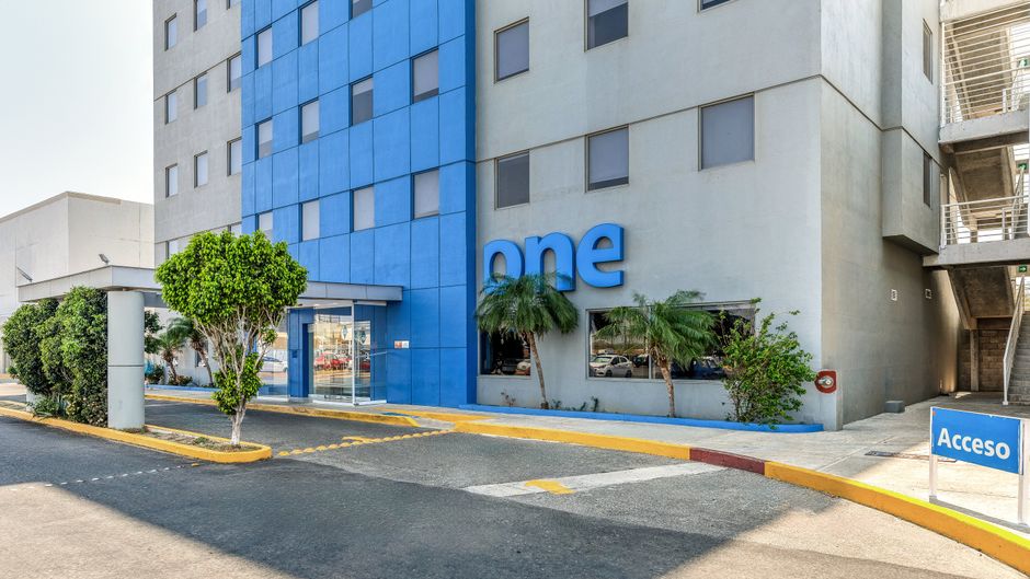 One Salina Cruz Exterior