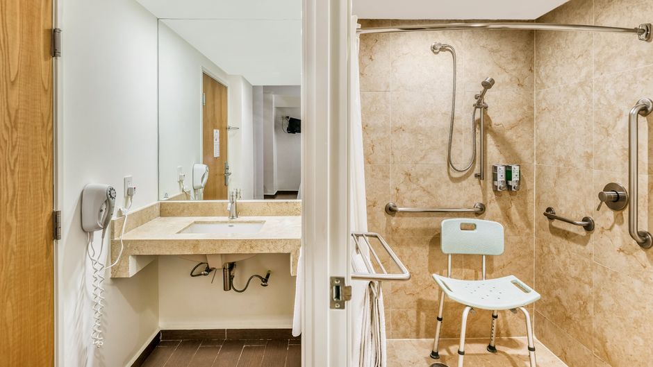 One Salina Cruz Room