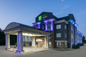 Holiday Inn Express Marshall