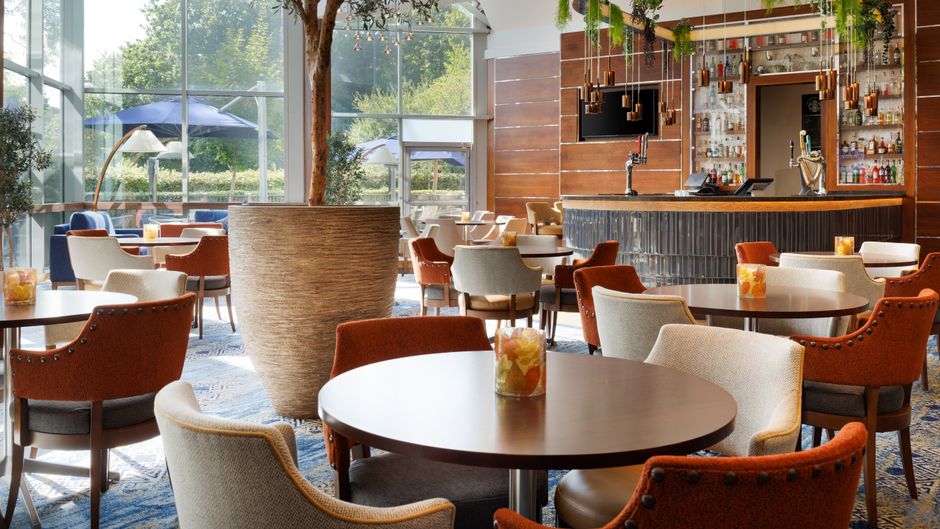 Crowne Plaza London-Gatwick Airport Lobby
