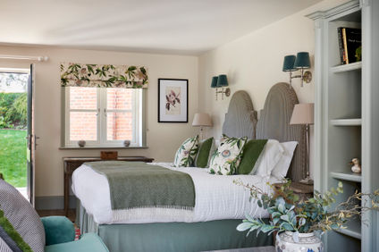 Montagu Arms Hotel