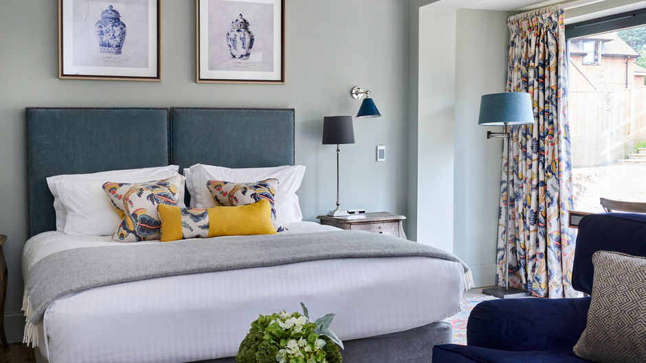 Montagu Arms Hotel Room