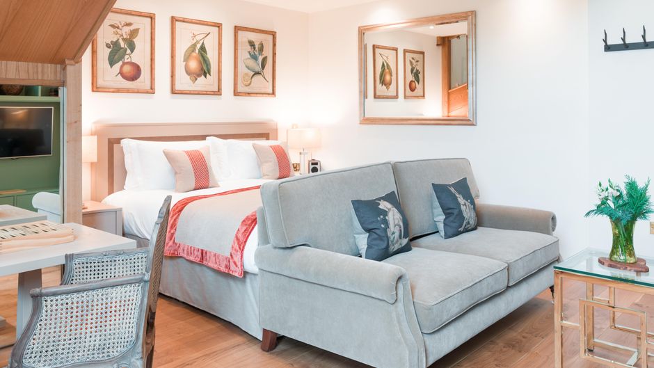 Montagu Arms Hotel Suite