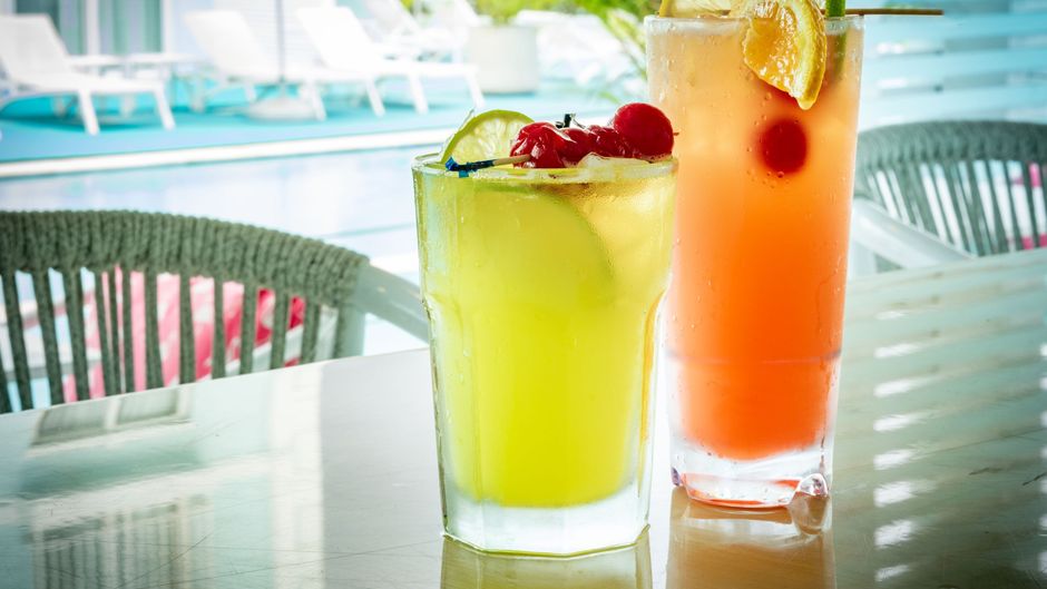 Courtyard Nassau Downtown/Junkanoo Beach Pool