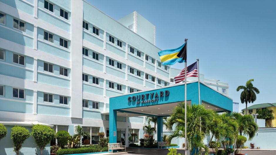 Courtyard Nassau Downtown/Junkanoo Beach Exterior
