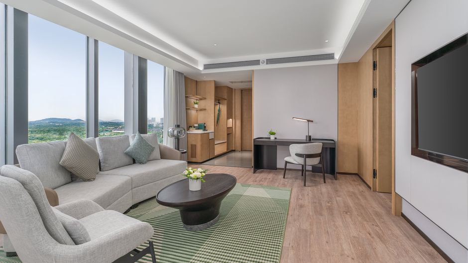 Holiday Inn Wuhan Houguan Lake Suite