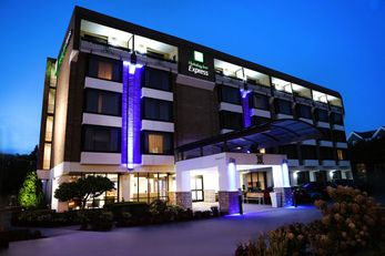 Holiday Inn Express-Detroit/Birmingham