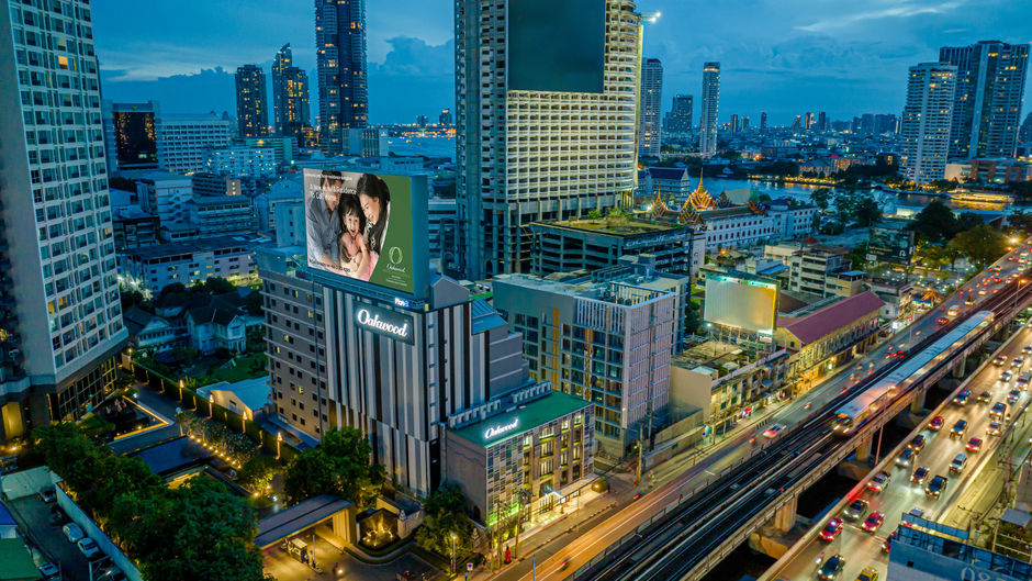 Oakwood Hotel & Residence Bangkok Exterior