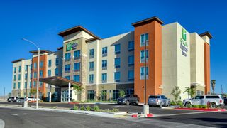 Holiday Inn Express & Suites China Lake