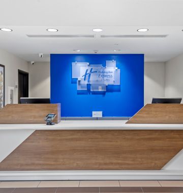 Holiday Inn Express Hotel & Suites Bixby
