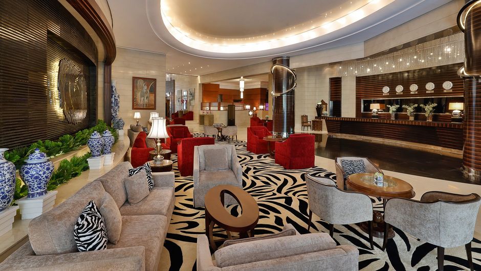Grand Millennium Dubai Lobby