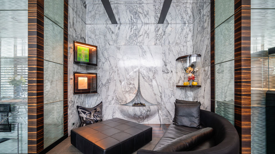 Romeo Hotel Lobby