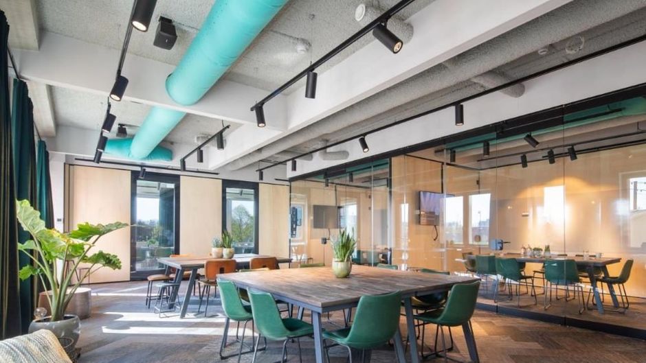 Amsterdam Identity Apartments Meeting