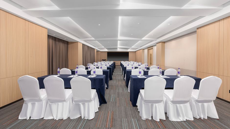 Holiday Inn Exp Hongdao Station Meeting