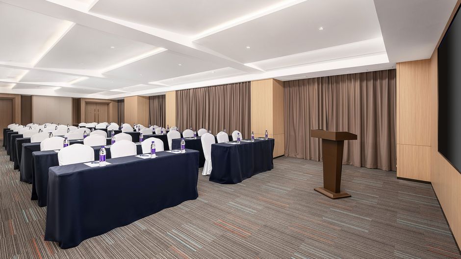 Holiday Inn Exp Hongdao Station Meeting