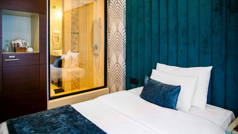 Crystal Hotel Belgrade Room