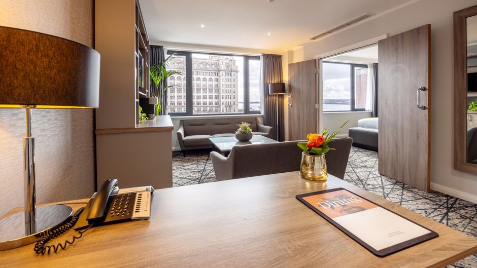 Crowne Plaza Hotel Liverpool City Centre Room
