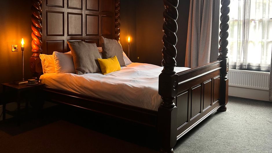 The Vicarage Freehouse & Rooms Suite