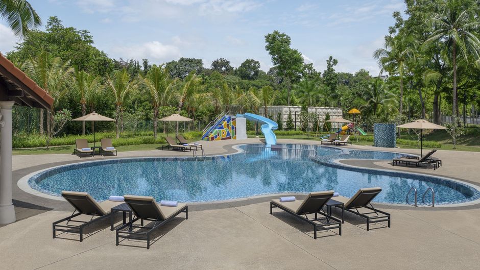 Palm Garden Hotel, Tribute Portfolio Pool