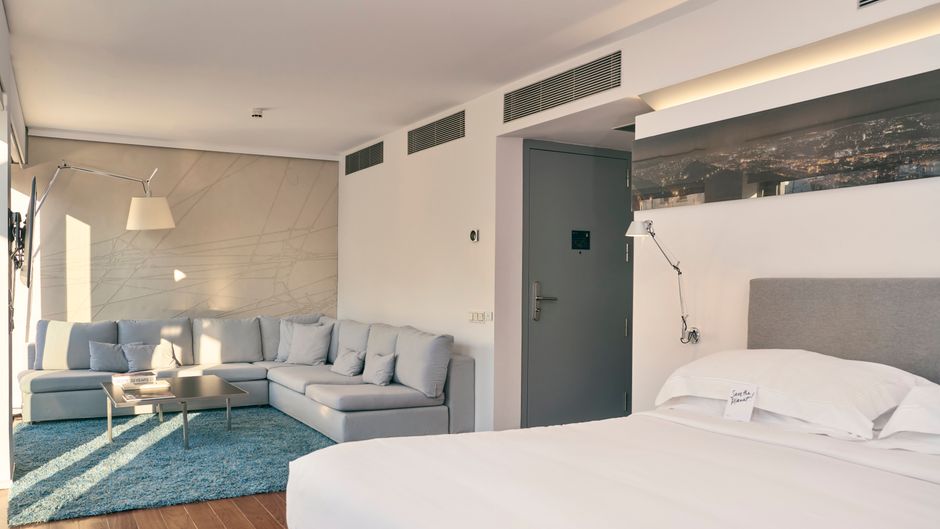 Periscope Hotel Suite