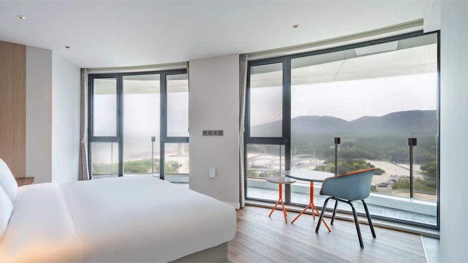Holiday Inn Express Huludao Seaview Suite