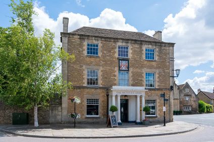 Methuen Arms Hotel