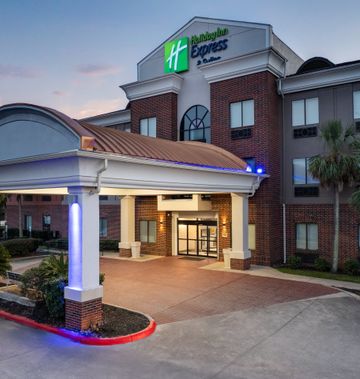 Holiday Inn Express Hotel & Suites
