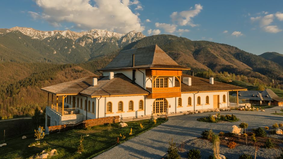Matca Hotel Exterior